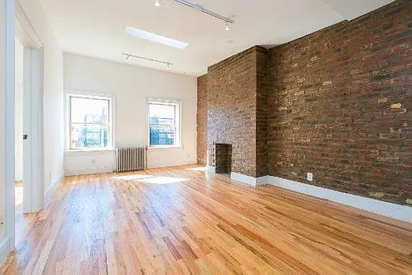 Rented by Dream Space Realty | media 25