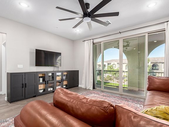4th image of 155 N LAKEVIEW Boulevard #260
