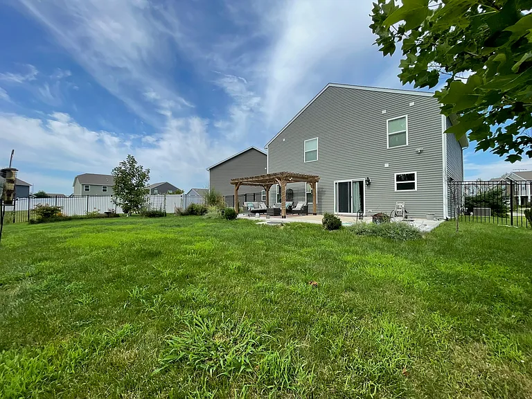 4464 Averly Park Cir — Photo 29
