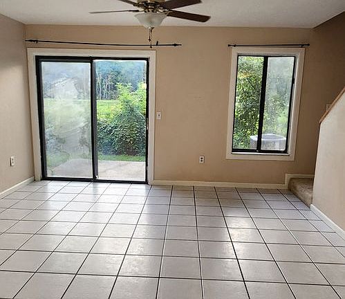 3rd image of 2300 SW 43rd St APT G2