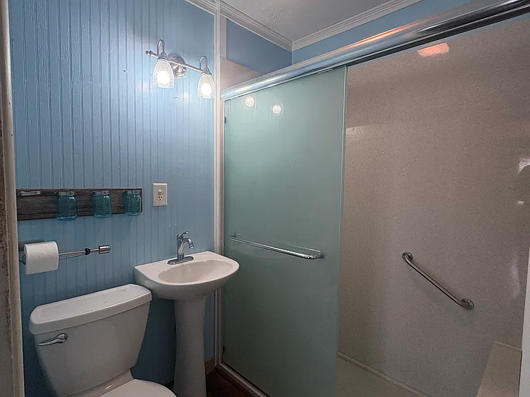 920 S Denver St — Photo 4