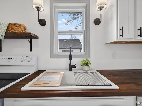 103 S Main St, Conway, MO 65632