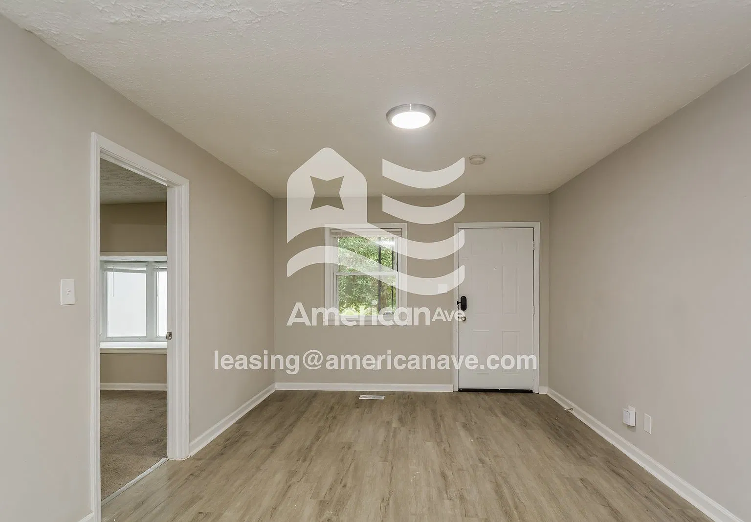 4 bed, 2.0 bath, 1416 sqft, $2,049 — Photo 2