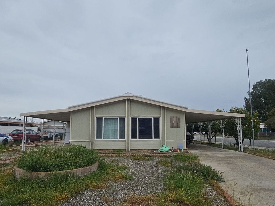 1st image of 986 Leonard Ln