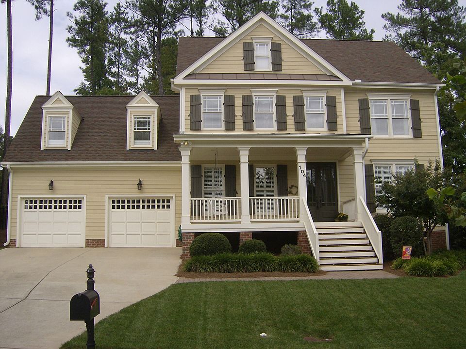 Exterior Front-Gorgeous curb appeal!