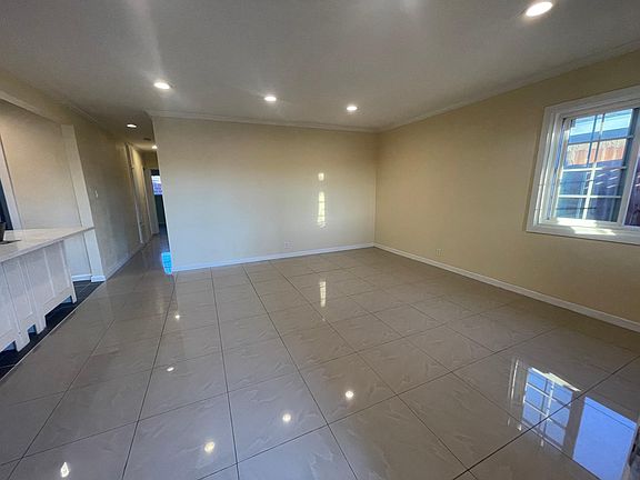 3rd image of 14560 Bellflower Blvd