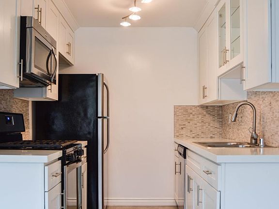 4th image of 1308 Amherst Ave APT 6
