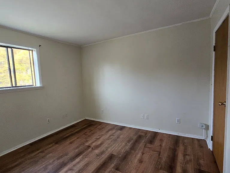 24 Main St #1 — Photo 3