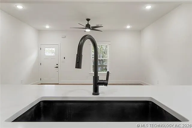 1231 N Main St #A — Photo 9