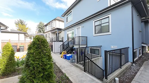 1525 E 55th Ave #2 Photo 1