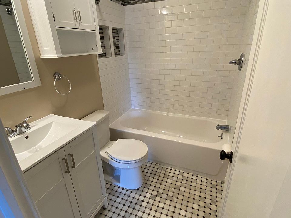 1st image of 155 Hedwig Ave #2