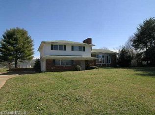 535 Oak St, Winston Salem, NC 27107