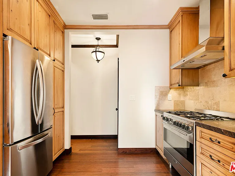 637 N Alta Vista Blvd — Photo 9