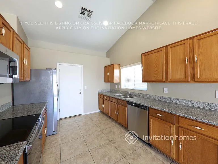 8934 W Encanto Blvd — Photo 5