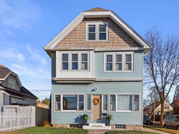 3172 South 11th STREET, Milwaukee, WI 53215