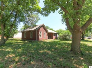 246 W 17th St, Crete, NE 68333