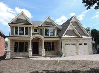 715 S Prospect Ave, Elmhurst, IL 60126