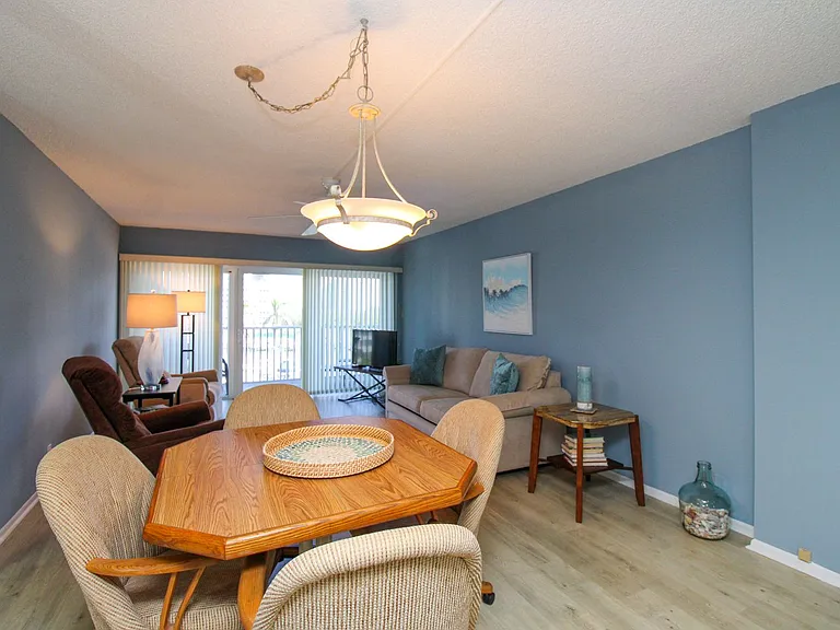1 Bluebill Ave #501 — Photo 9