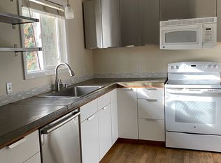 705 W 13th St, The Dalles, OR