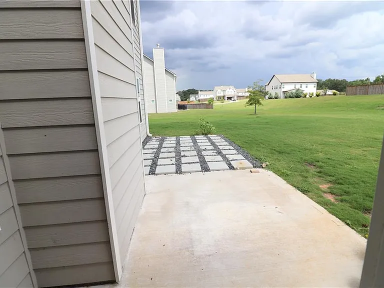 757 Laurel Cove Dr — Photo 33