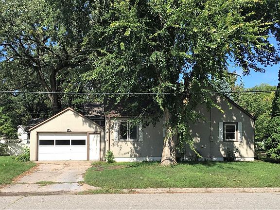 2nd image of 827 Kilian Blvd SE