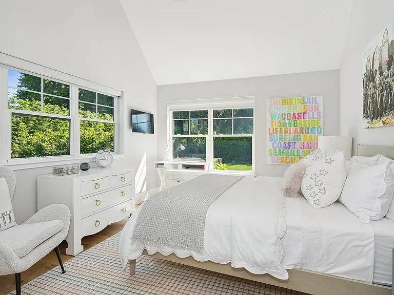 54 Norris Ln — Photo 17