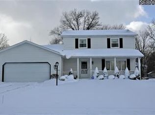 6672 Springdale Dr, Middleburg Heights, OH