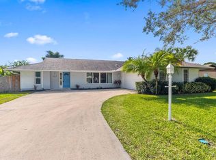 8148 SE Coconut St, Hobe Sound, FL 33455