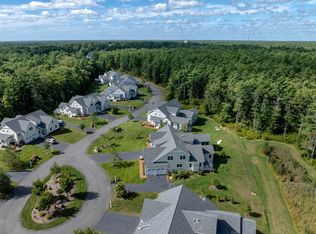 31 Split Rock Ln, Mattapoisett, MA 02739
