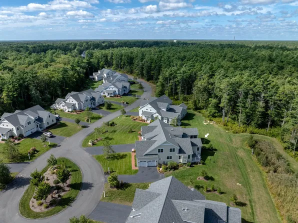 31 Split Rock Ln #31, Mattapoisett, MA 02739