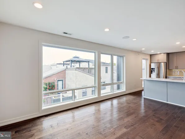 708 S Sartain St #10-4, Philadelphia, PA 19147