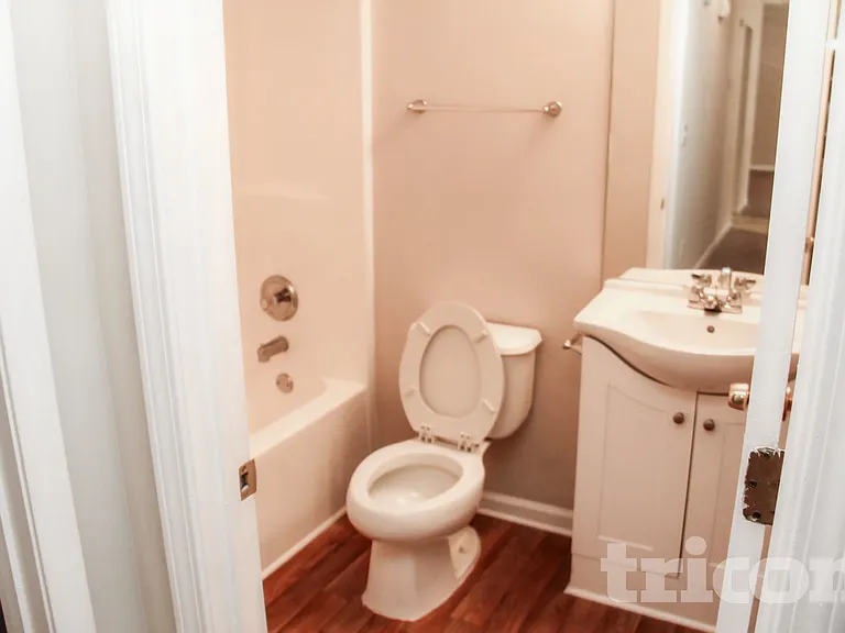 1800 Cedar Hl — Photo 11