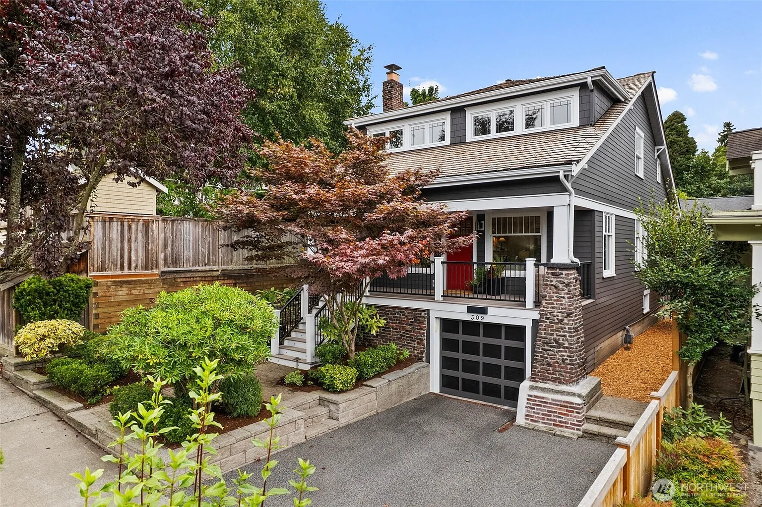 309 Lynn Street photo 1