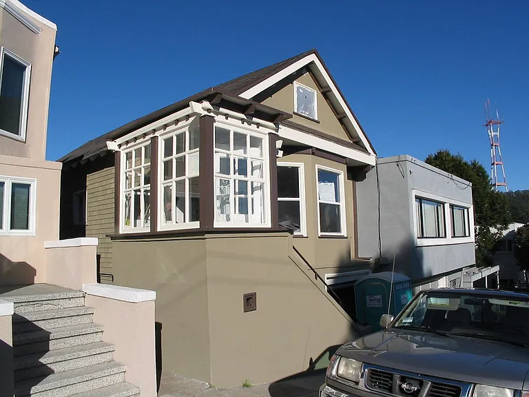 236 Ortega St — Photo 1