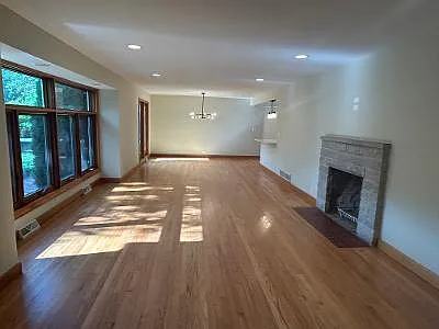 2 Woodland Ln N — Photo 7