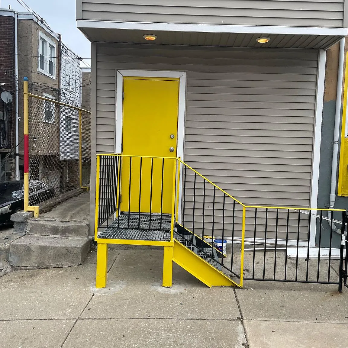 Studio, 700 sqft, $3,000 — Photo 2