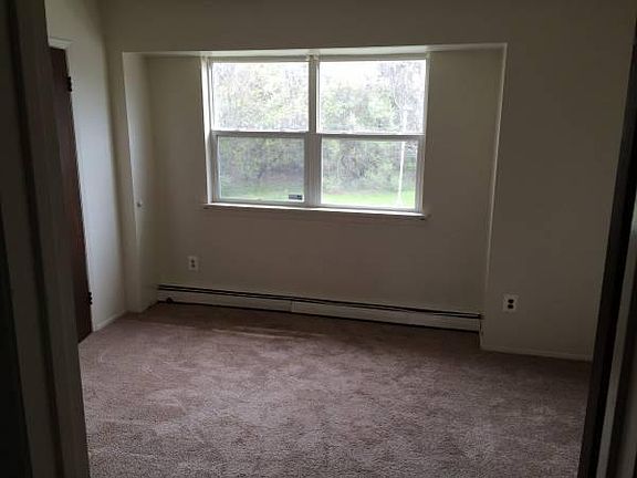 4th image of 30 Piedmont Dr #6