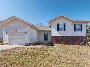 2305 S 16th St, Ozark, MO 65721