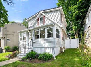 127 Highland Ave, Watertown, MA 02472