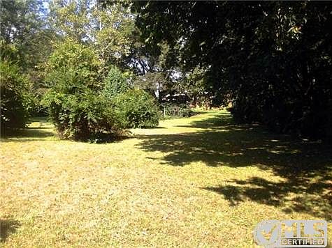 2nd image of 338 Leo Ln