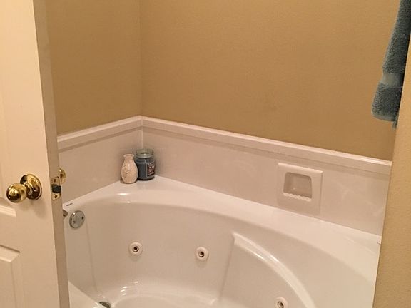 3rd image of 40145 Taylors Trl APT 804