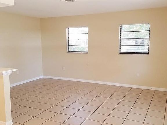 4th image of 510 Airport Ave E #2C