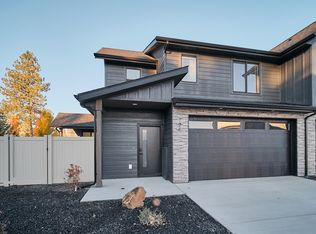 776 W Redwood Ct, Hayden, ID 83835