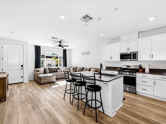 5th image of 307 Seedling Way