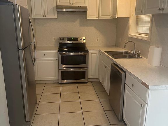 3rd image of 309 Pelican Dr