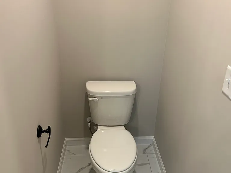 1110 Brook Ct — Photo 9