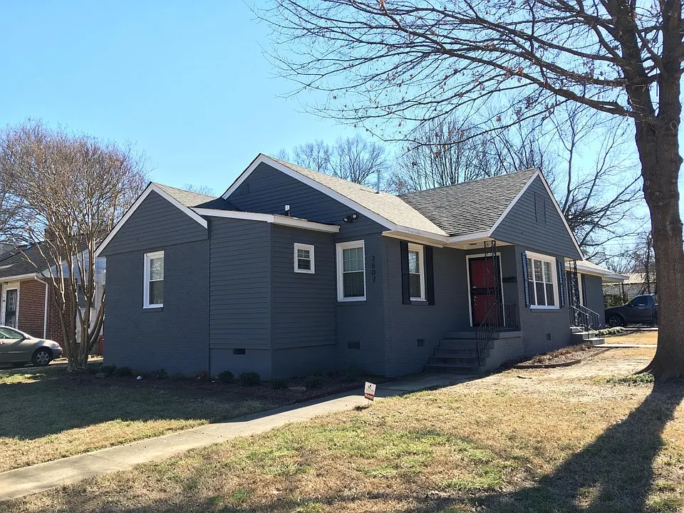 3607 Kenwood Ave