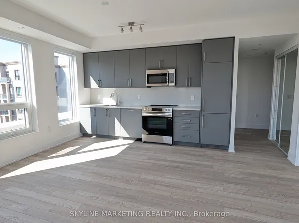 2450 Old Bronte Rd #733, Oakville, ON L6M 5P6