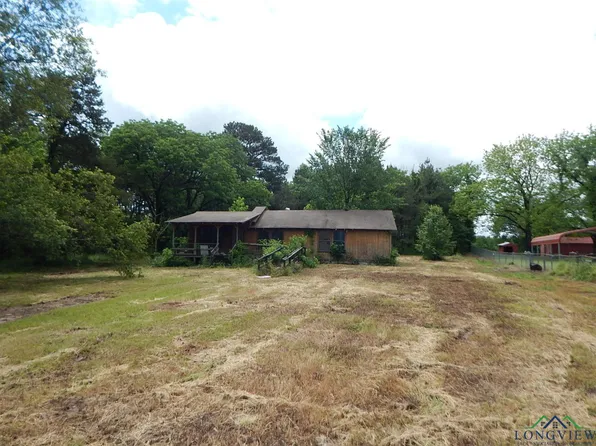 727 Fm 2088, Gilmer, TX 75644