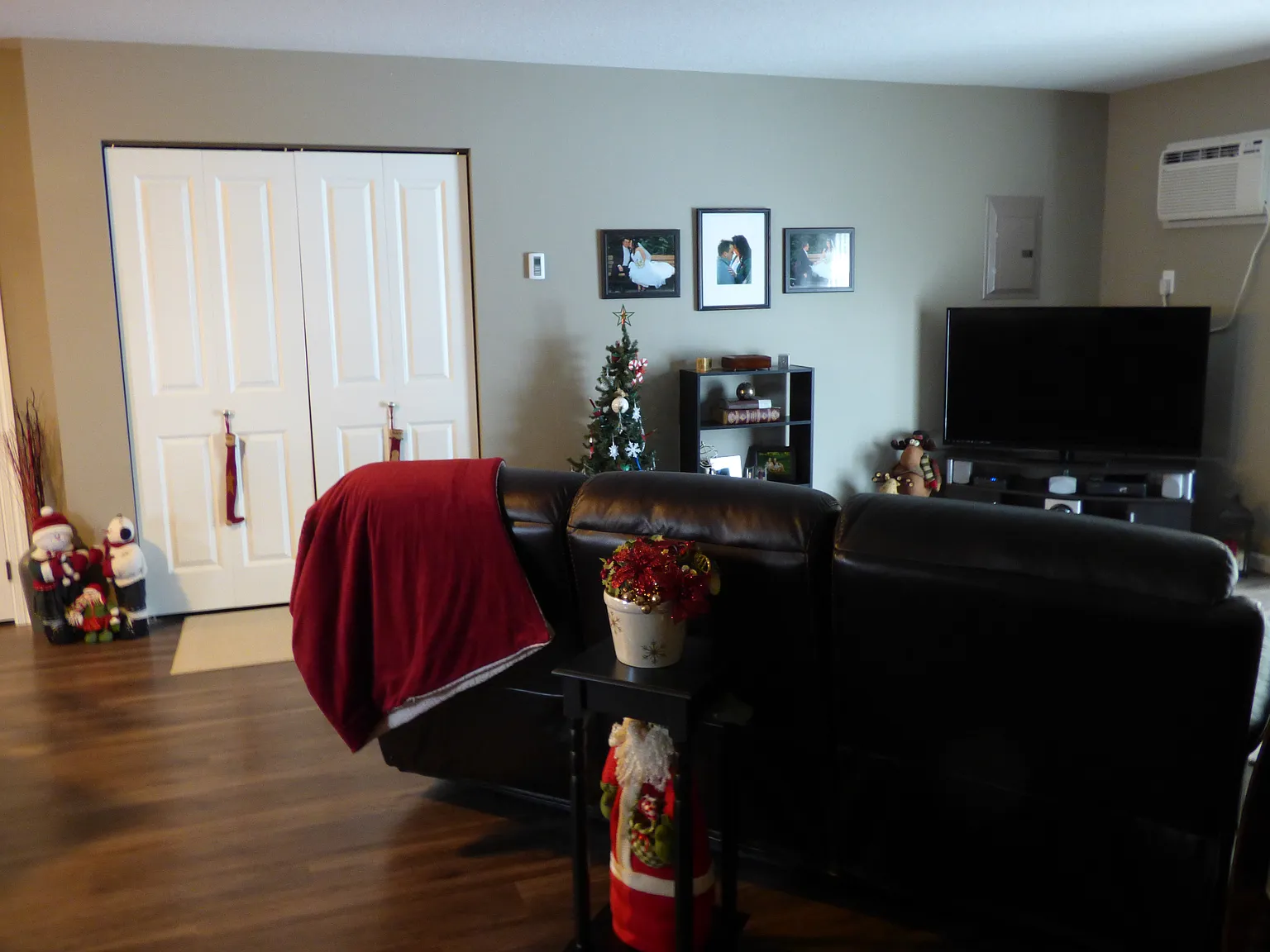 2 bed, 1100 sqft, $1,100 — Photo 3